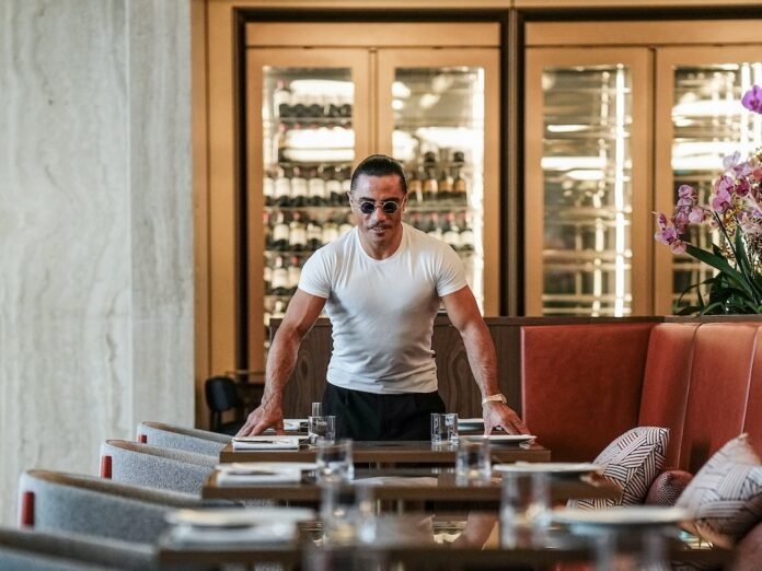 Nusret'in imza markası Saltbae Steak & Burger, Dubai Mall’da açılıyor.